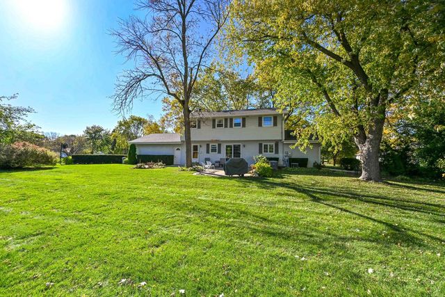 6530 S 116th STREET, Franklin, WI 53132