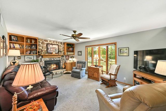 6530 S 116th STREET, Franklin, WI 53132