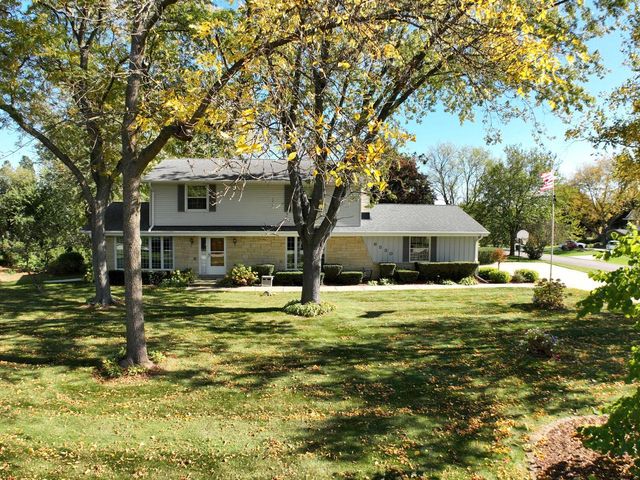 6530 S 116th STREET, Franklin, WI 53132