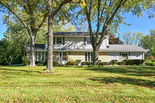 6530 S 116th STREET, Franklin, WI 53132