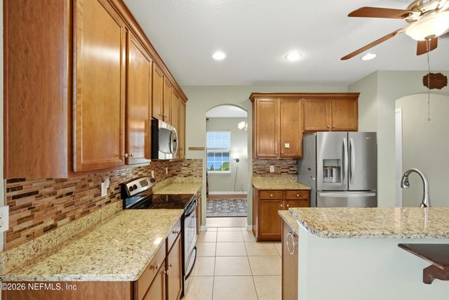 12276 RAINTREE LAKE Court, Jacksonville, FL 32246