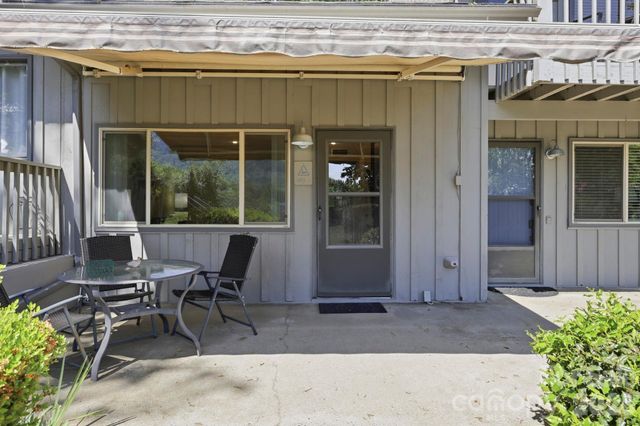 126 Hillside Court, Lake Lure, NC 28746