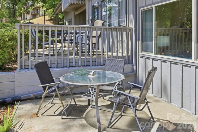 126 Hillside Court, Lake Lure, NC 28746