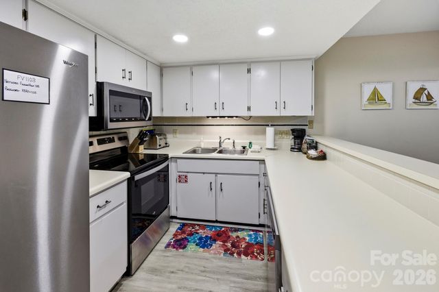 126 Hillside Court, Lake Lure, NC 28746