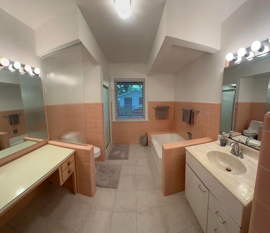 1801 Kingsbury Avenue, La Porte, IN 46350