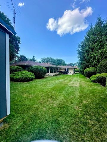 1801 Kingsbury Avenue, La Porte, IN 46350