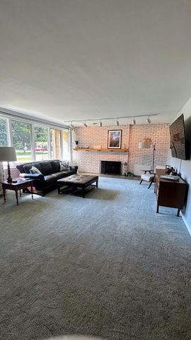 1801 Kingsbury Avenue, La Porte, IN 46350
