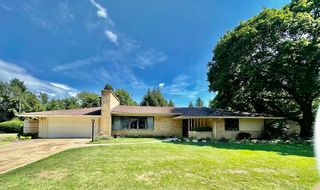 1801 Kingsbury Avenue, La Porte, IN 46350