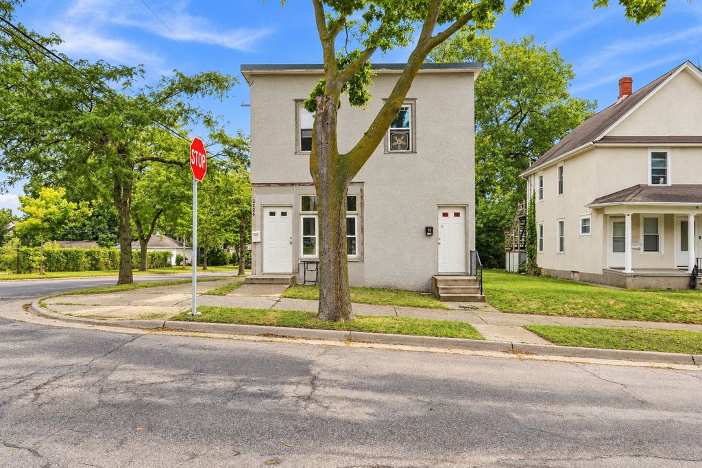 2226 Girard Avenue N, Minneapolis, MN 55411 — photo 2