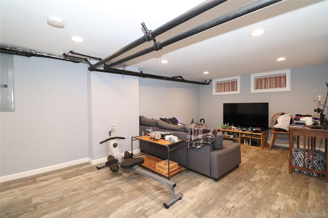 226 N Forest Avenue, Rockville Centre, NY 11570