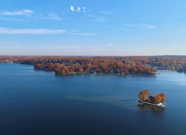 540 Ln 280 Lake James, Angola, IN 46703