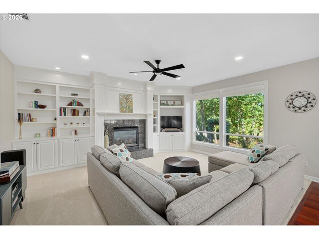 14017 Nw GREENWOOD Dr, Portland, OR 97229