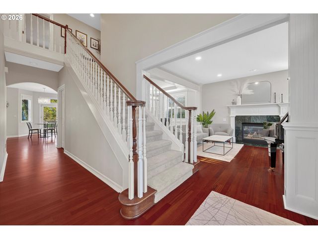 14017 Nw GREENWOOD Dr, Portland, OR 97229