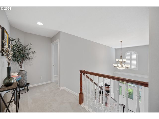 14017 Nw GREENWOOD Dr, Portland, OR 97229