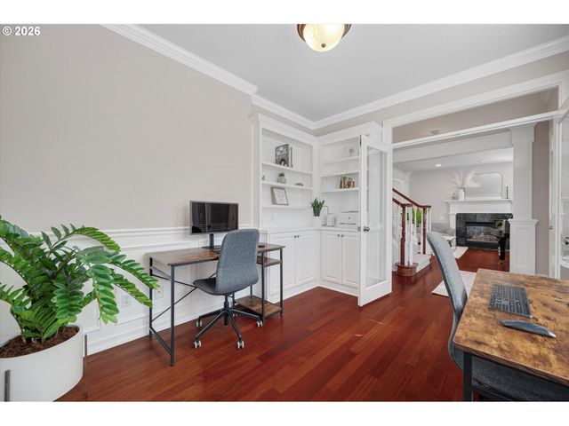 14017 Nw GREENWOOD Dr, Portland, OR 97229