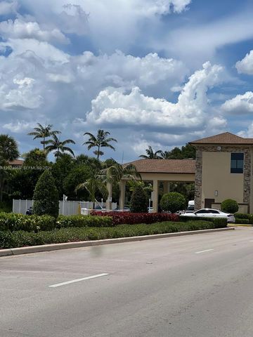 1400 SW 124th Terrace 109Q, Pembroke Pines, FL 33027