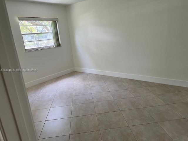 1400 SW 124th Terrace 109Q, Pembroke Pines, FL 33027