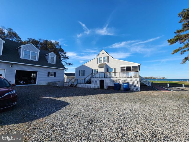 1887 POINT BREEZE DR, Hudgins, VA 23076