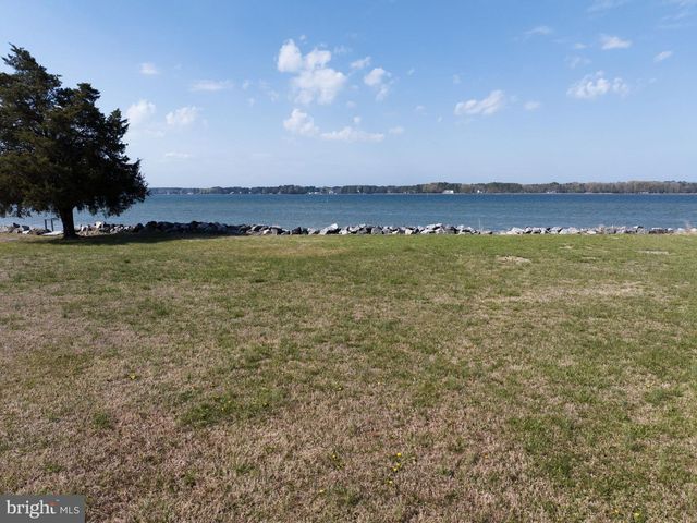 1887 POINT BREEZE DR, Hudgins, VA 23076