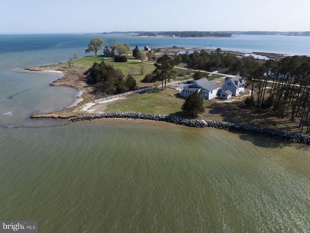 1887 POINT BREEZE DR, Hudgins, VA 23076