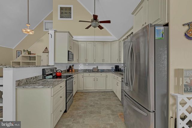 1887 POINT BREEZE DR, Hudgins, VA 23076