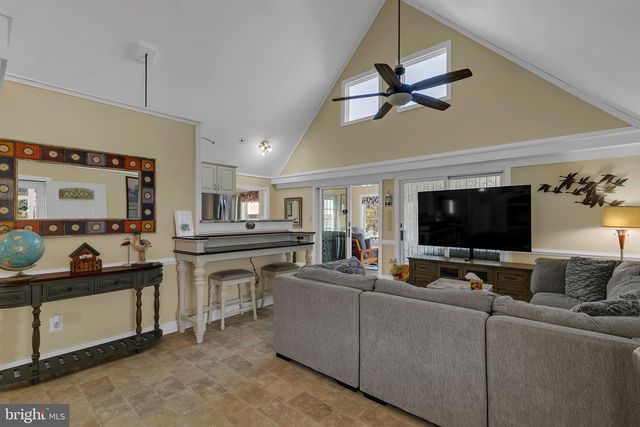 1887 POINT BREEZE DR, Hudgins, VA 23076
