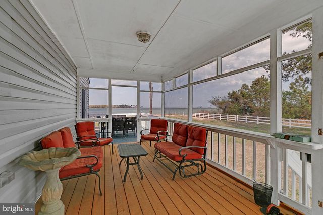 1887 POINT BREEZE DR, Hudgins, VA 23076