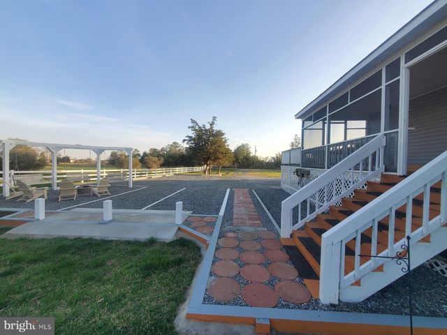 1887 POINT BREEZE DR, Hudgins, VA 23076