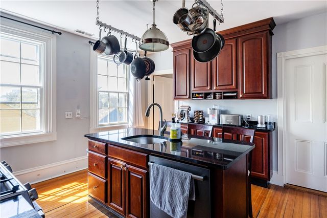 48 North Court 3, Providence, RI 02903
