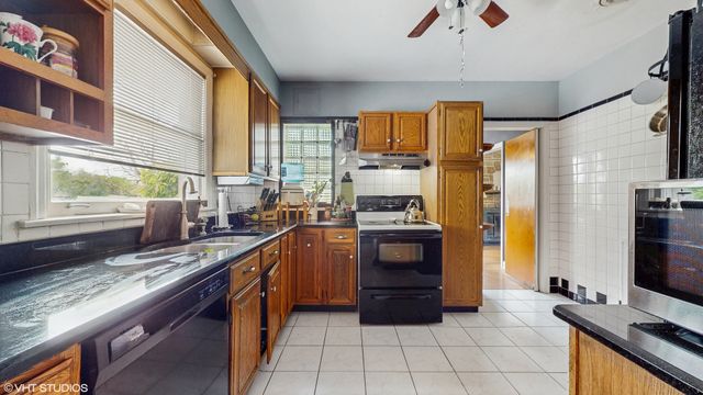 816 Rosedale Terrace, Crete, IL 60417