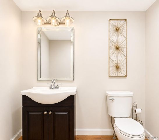 39217 Bramblebush Court, Clinton Charter Township, MI 48038