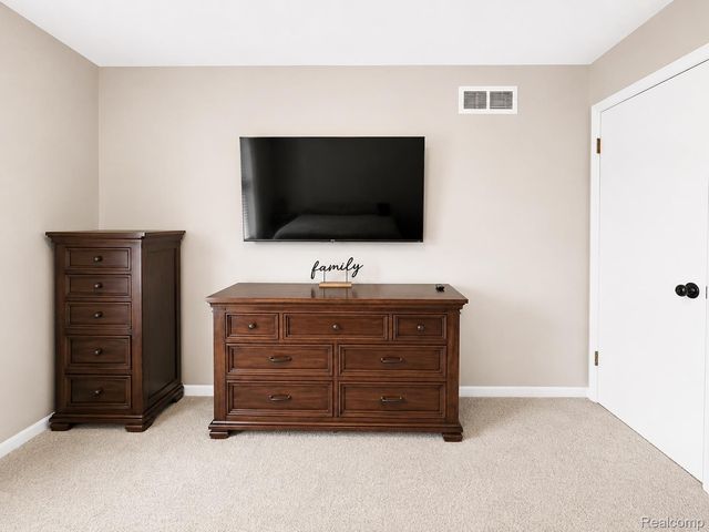 39217 Bramblebush Court, Clinton Charter Township, MI 48038