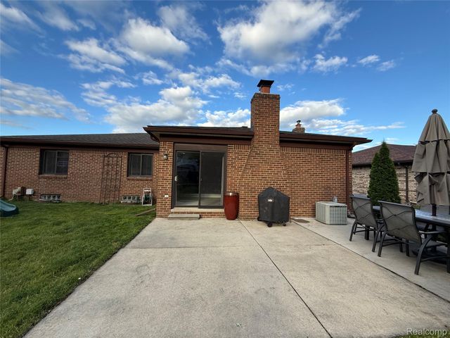 39217 Bramblebush Court, Clinton Charter Township, MI 48038