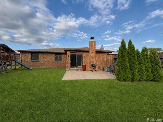 39217 Bramblebush Court, Clinton Charter Township, MI 48038