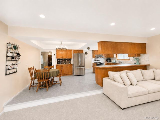 39217 Bramblebush Court, Clinton Charter Township, MI 48038