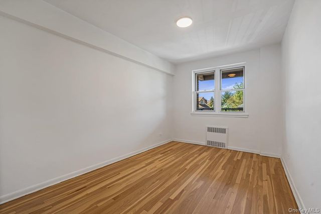 162-01 Powells Cove Boulevard 3N, Beechhurst, NY 11357
