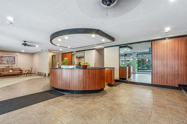162-01 Powells Cove Boulevard 3N, Beechhurst, NY 11357