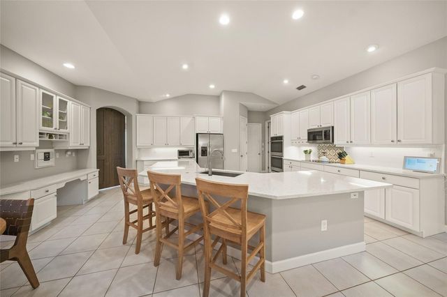 9075 MISTY CREEK DRIVE, Sarasota, FL 34241