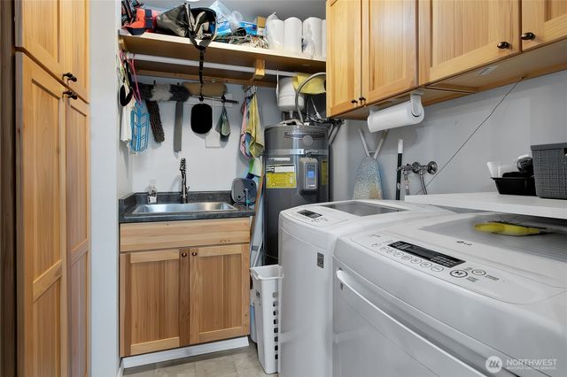 128 Glacier Avenue S, Pacific, WA 98047