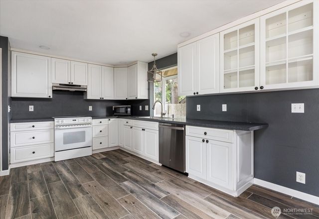 672 SE 4th Avenue, Oak Harbor, WA 98277