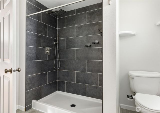 672 SE 4th Avenue, Oak Harbor, WA 98277