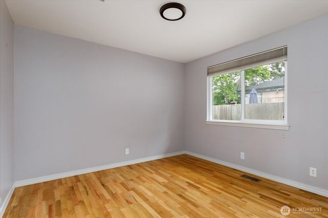 672 SE 4th Avenue, Oak Harbor, WA 98277