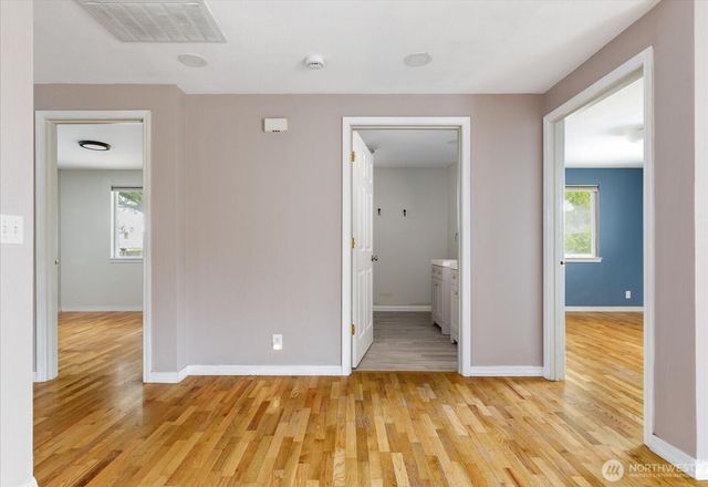 672 SE 4th Avenue, Oak Harbor, WA 98277