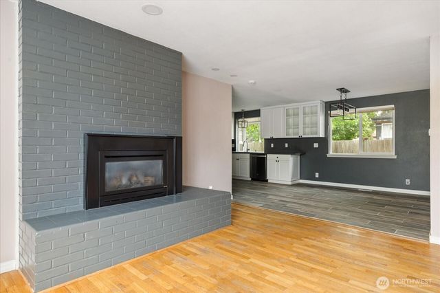 672 SE 4th Avenue, Oak Harbor, WA 98277