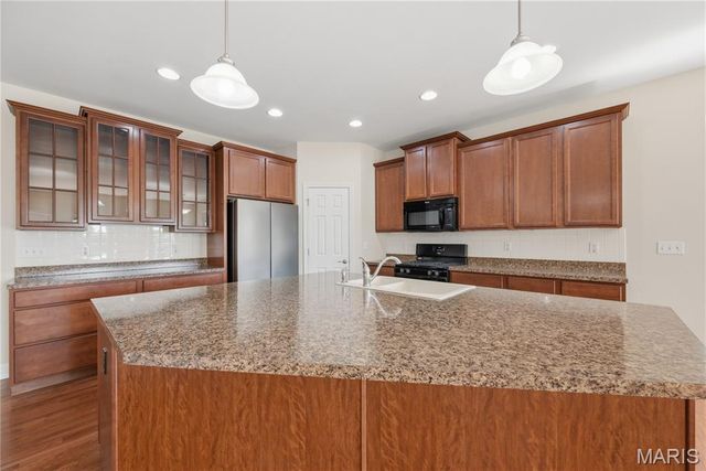1236 Emerald Gardens Drive, St Peters, MO 63376