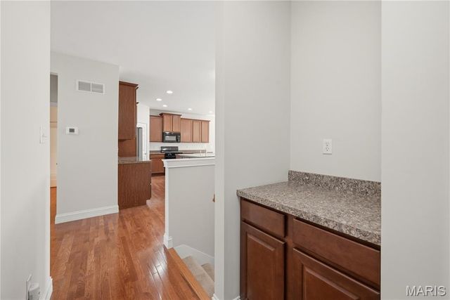 1236 Emerald Gardens Drive, St Peters, MO 63376