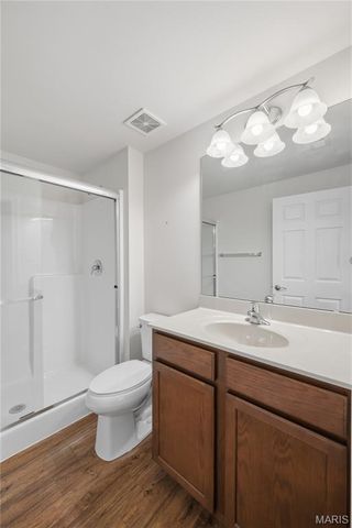 1236 Emerald Gardens Drive, St Peters, MO 63376