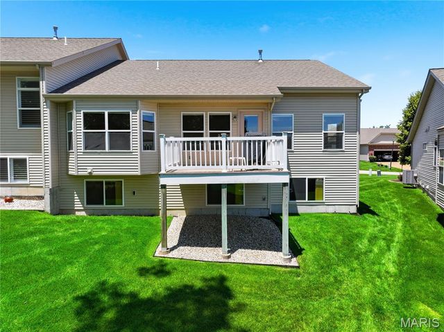 1236 Emerald Gardens Drive, St Peters, MO 63376