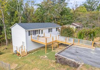 17 WHITE OAK DR, Verona, VA 24482