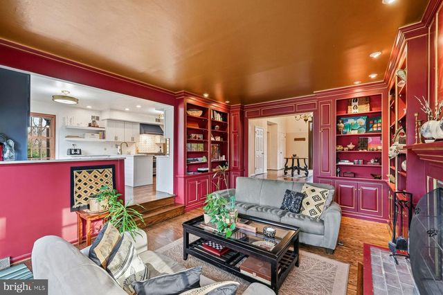 644 ROBINSON LN, Haverford, PA 19041